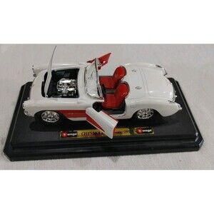 Corvette 1957 Chevrolet Burago white/red  - 1/24 Diecast Scale Made in Italy